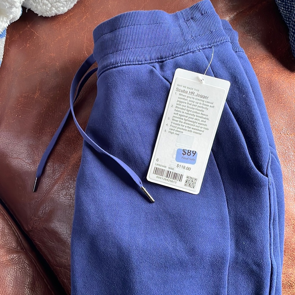 lululemon navy scuba joggers NWT